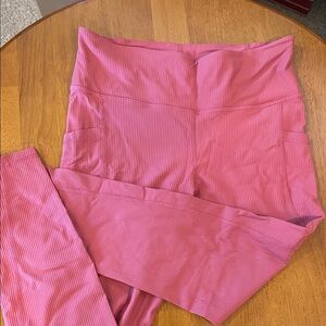 Old Navy Active Go-Dry Pink Leggings